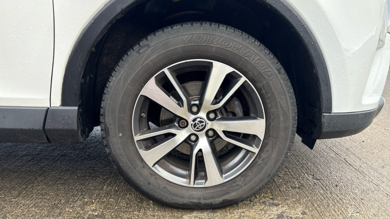 Toyota RAV4 2.0 D-4D Business Edition 5dr 2WD Diesel Estate